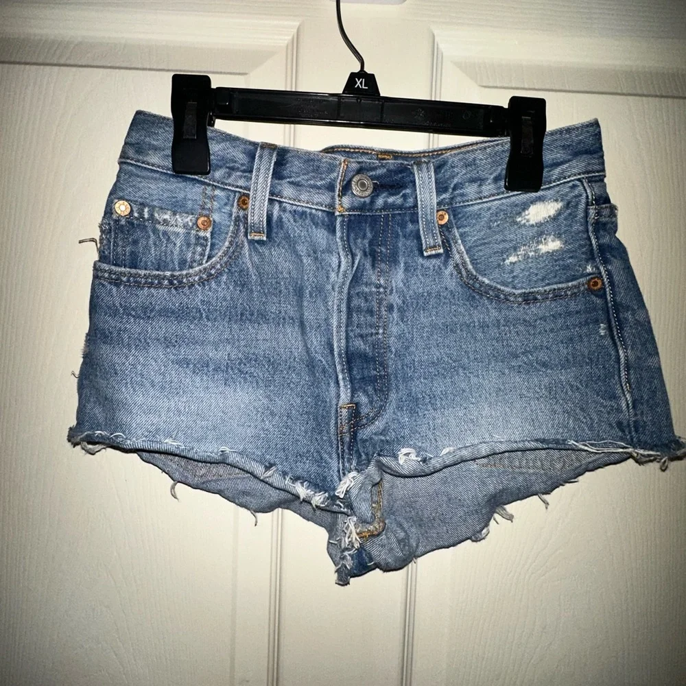 Levi's premium denim button fly Distressed Blue 501 Jean Shorts 25